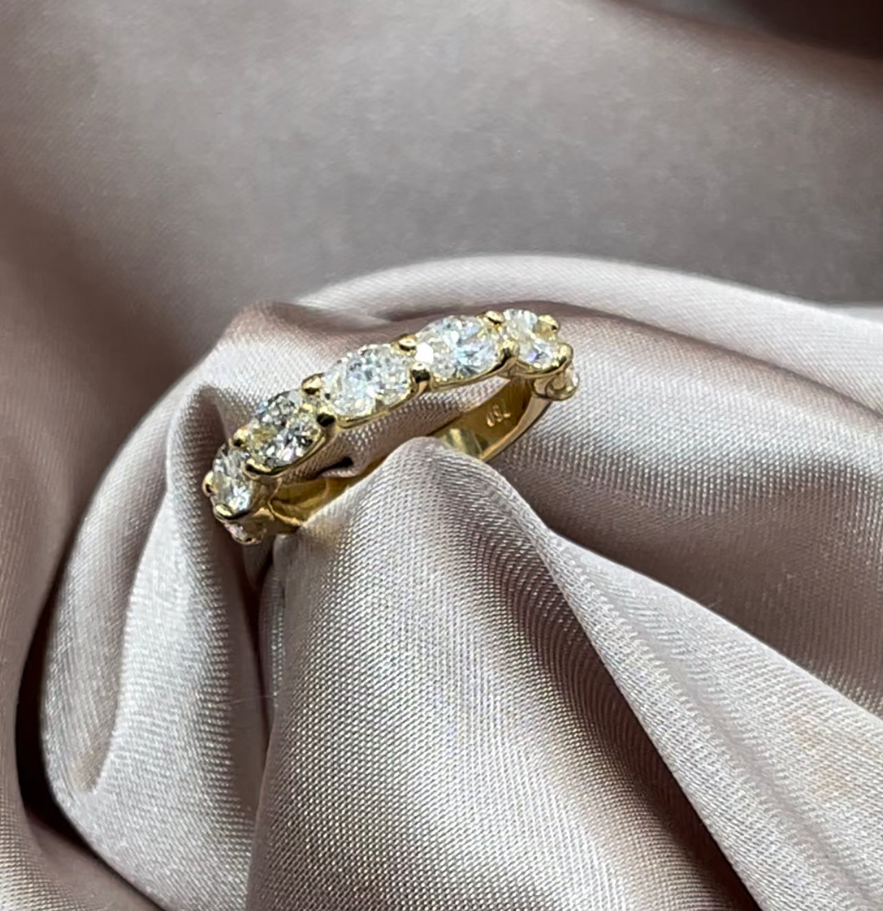 18ct Yellow Gold Lab Grown Oval Diamond Ring