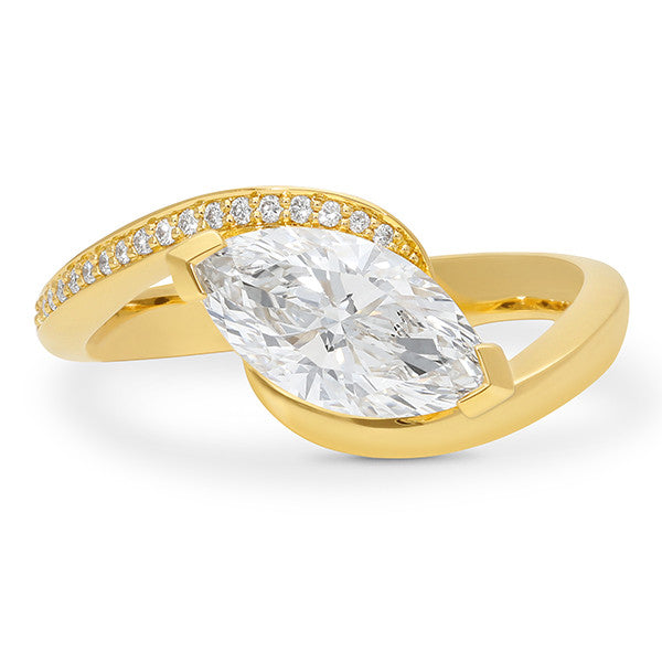 18Ct Yellow Gold Lab-Grown Marquise Diamond Ring – 1.57Ct Tdw