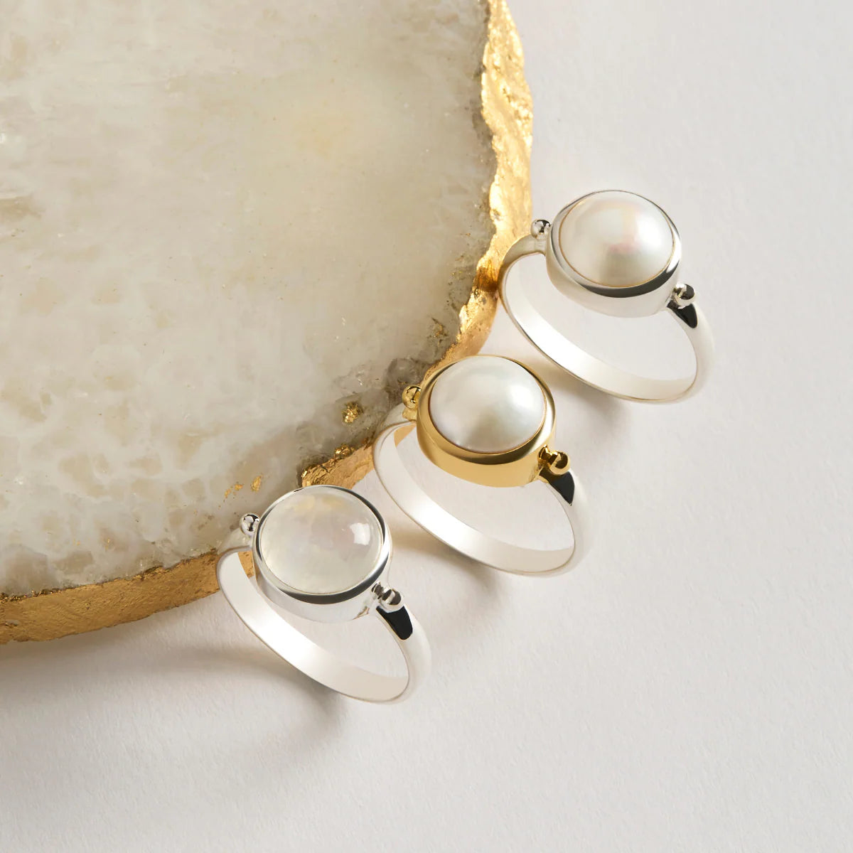 Najo Garland Pearl Ring