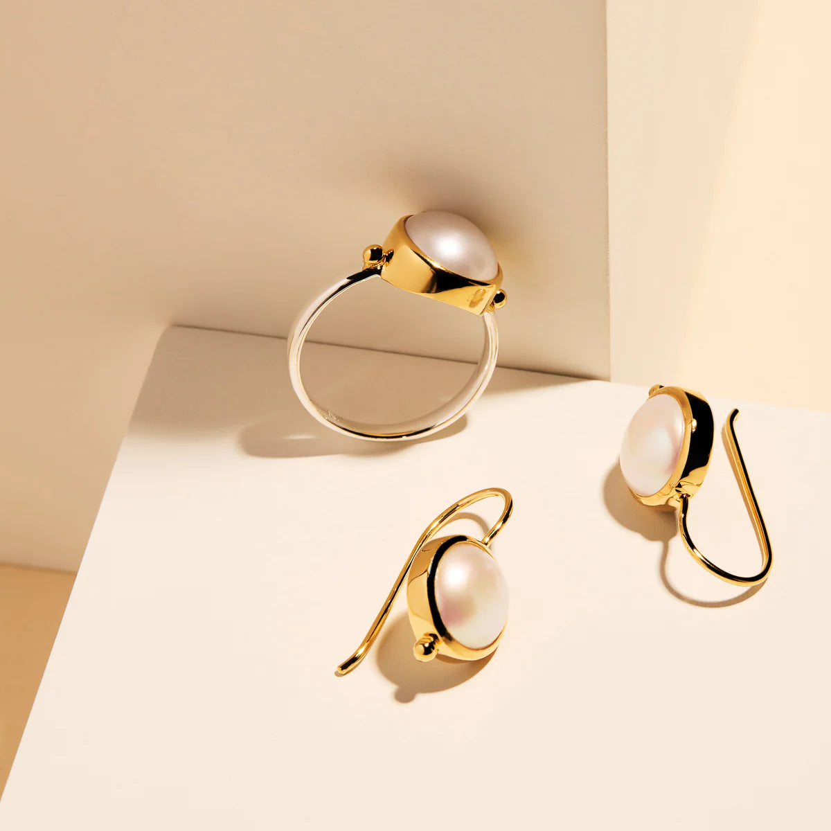 Najo Garland Pearl Ring