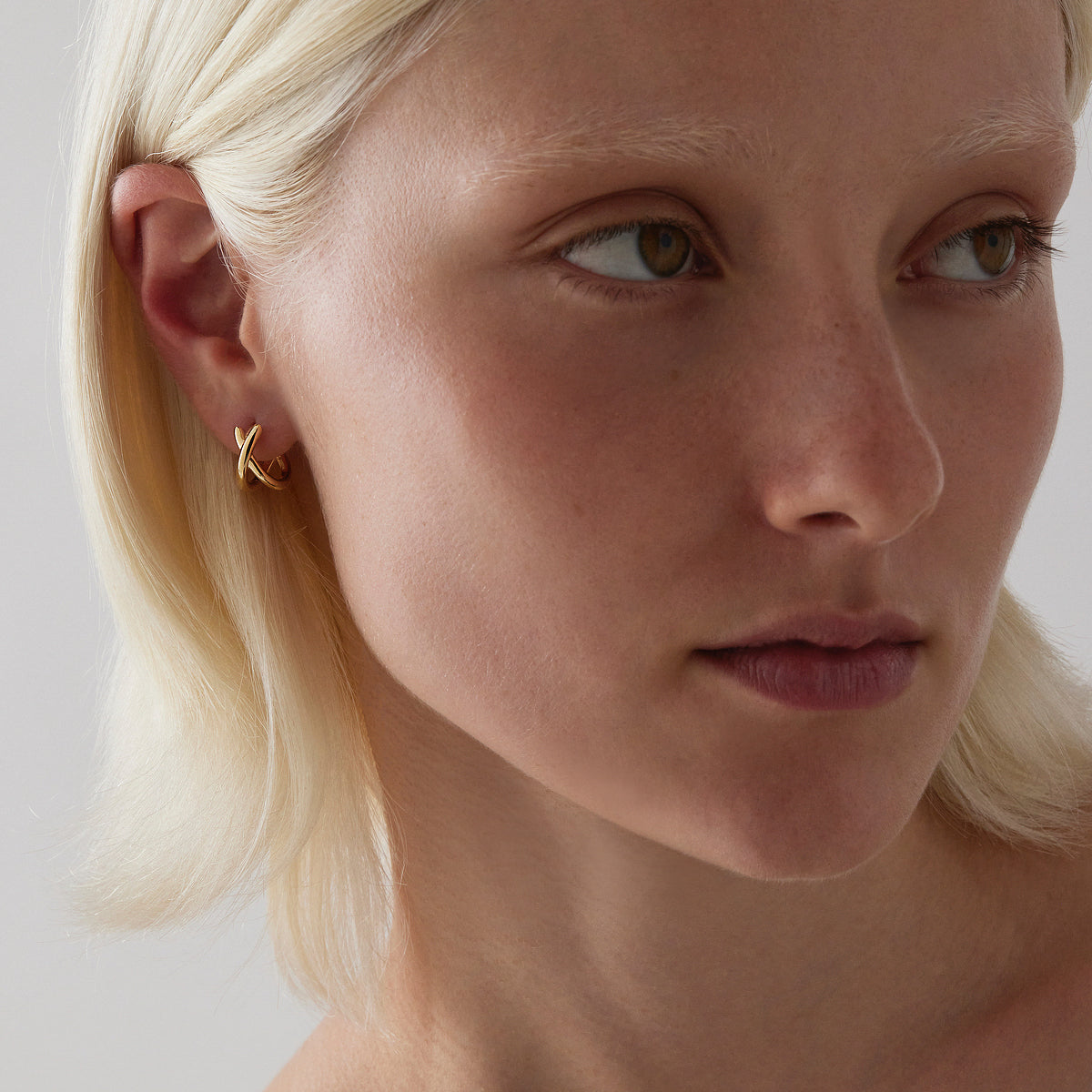 Najo Moonkiss Huggie Earrings E7229