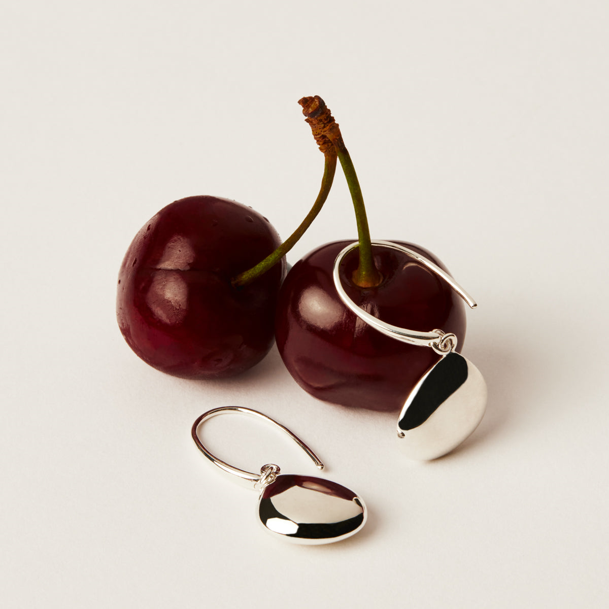 12Mm X 39Mm Irregular Puffed Pebble-Shaped Swinging Earrings