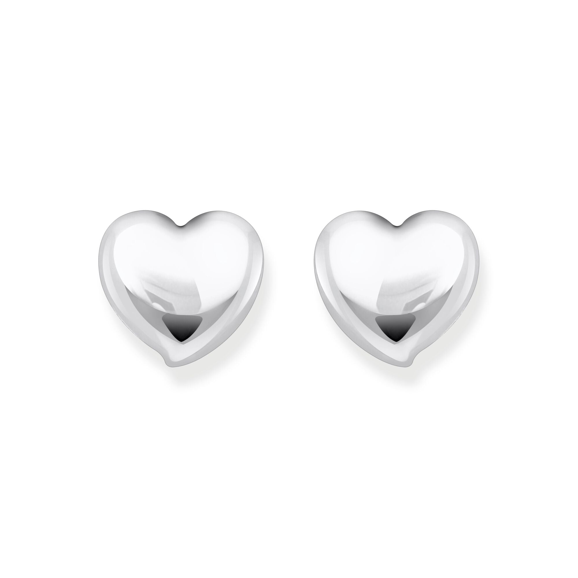 Ear studs in heart-shape silver