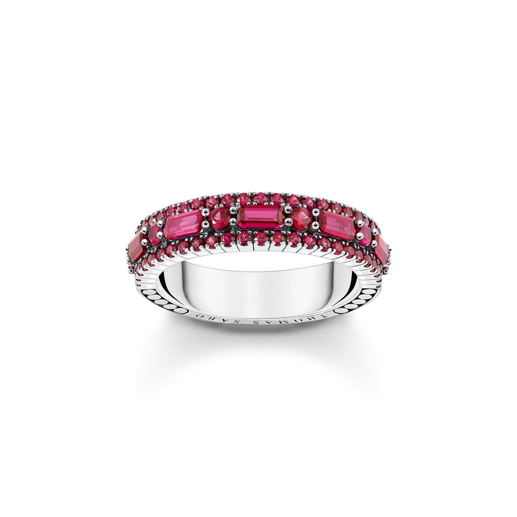 Ring with ruby red stones  | The Jewellery Boutique